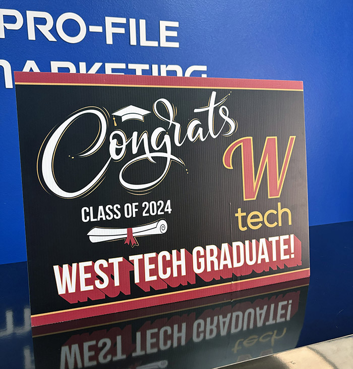 graduation-yard-signs-4.webp