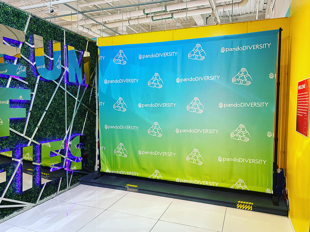 las-vegas-step-and-repeat-backdrop-2.webp