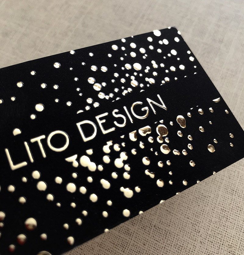 raised-foil-business-cards.webp